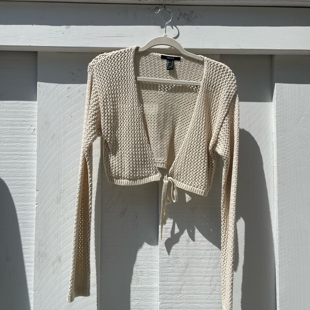 Cream Crop Top with Long Sleeves and V-Neckline